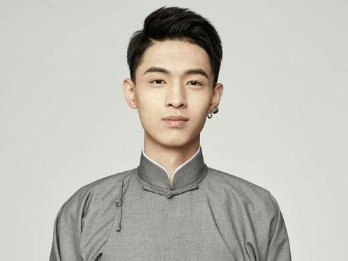 圈内人爆料秦霄贤视频,圈内人揭秘不为人知的幕后故事  第1张